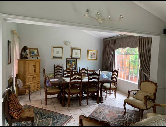 3 BEDROOM TOWNHOUSE FOR SALE IN VANDERBIJLPARK SE 3